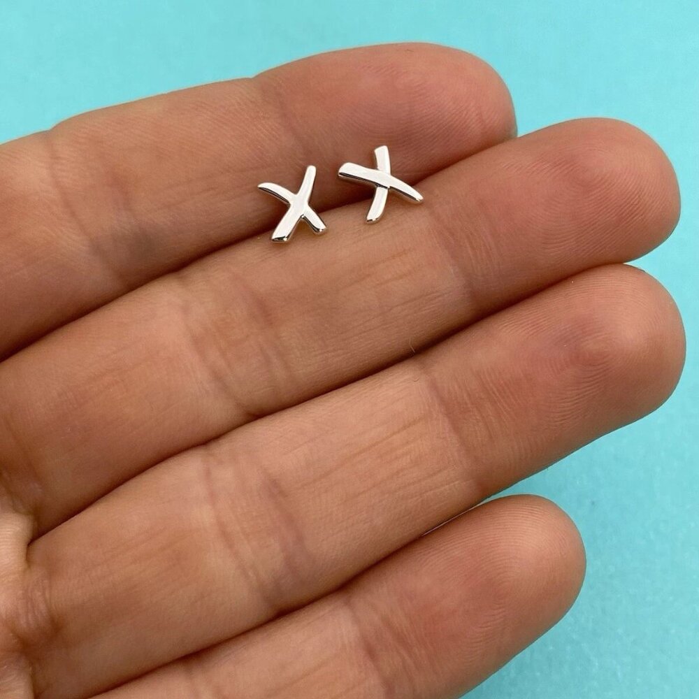 Paloma's Graffiti X earrings in sterling silver, mini.